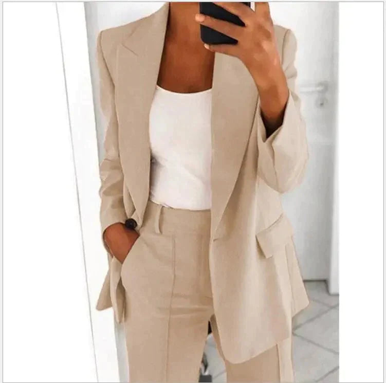 Marliyn Stilvoller Blazer & Hosen